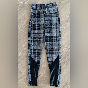 Koral Plaid Leggings Black/Grey in Small